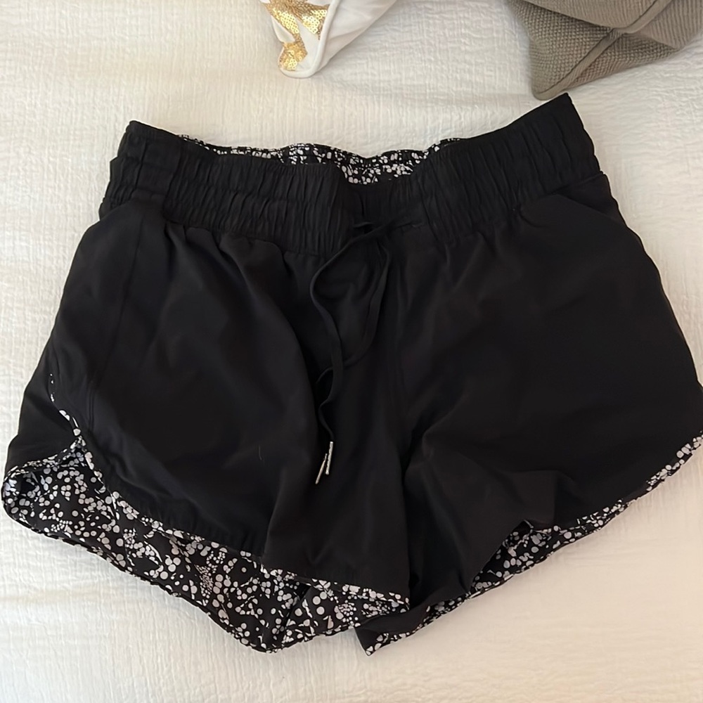Lulu reversible shorts